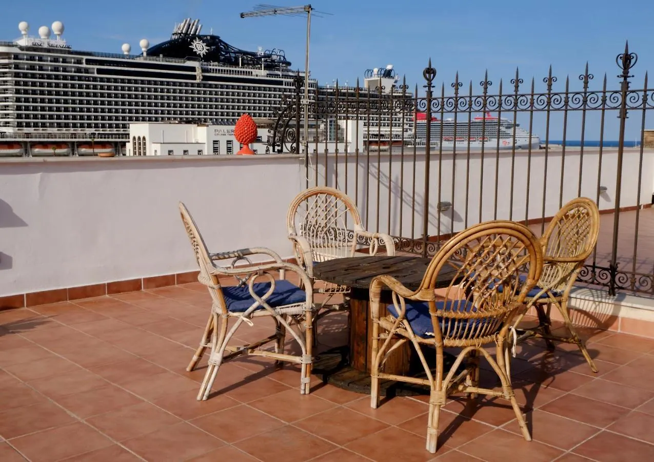 Attico Con Terrazza Sul Porto Apartment Palermo Italy
