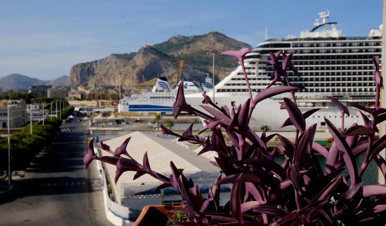 Attico Con Terrazza Sul Porto Apartment Palermo